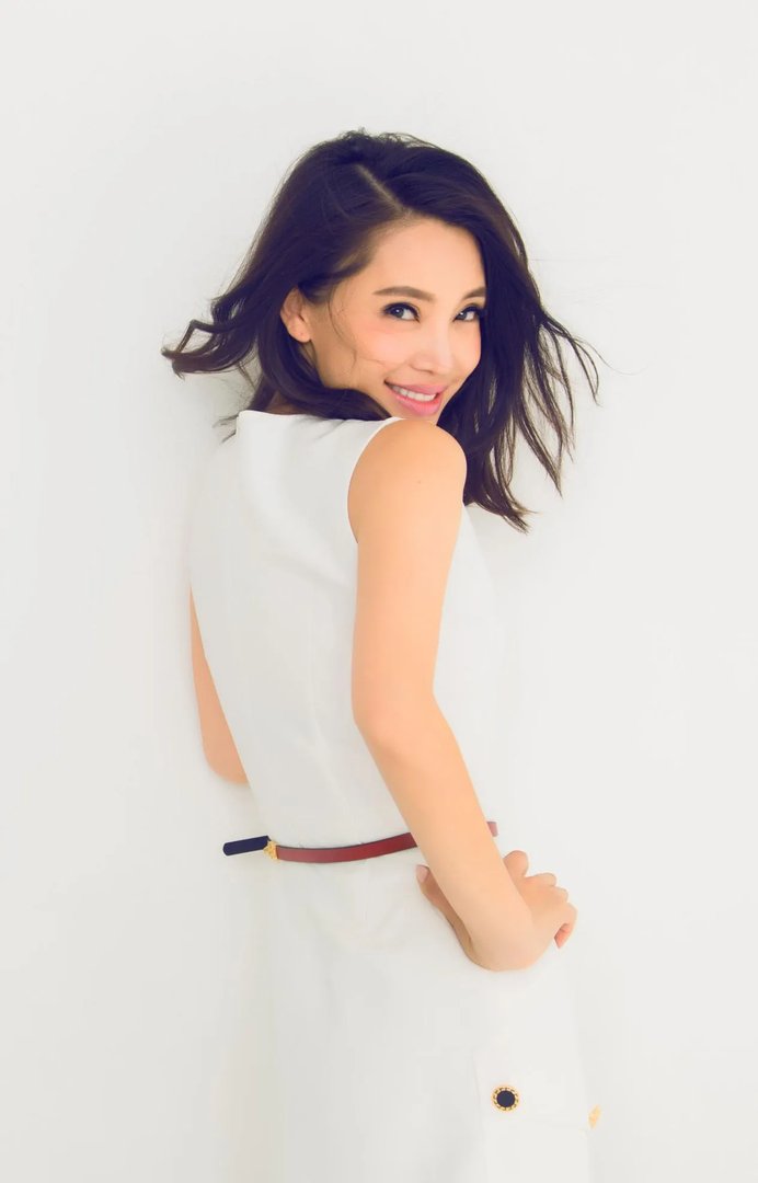 孔维整容失败后的照片 孔维是因为整容失败退出演艺圈吗