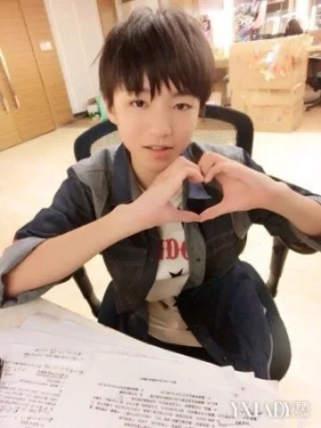 孙圳王俊凯照片曝光王俊凯中考成绩曝光并非学霸