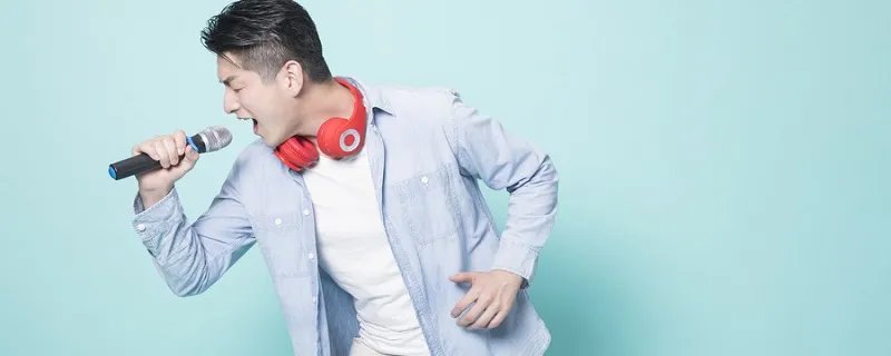 天上飞的是什么鸟儿还是云朵歌名 天上飞的是鸟儿还是云朵是什么歌曲