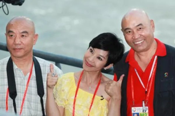 正大综艺外景主持人