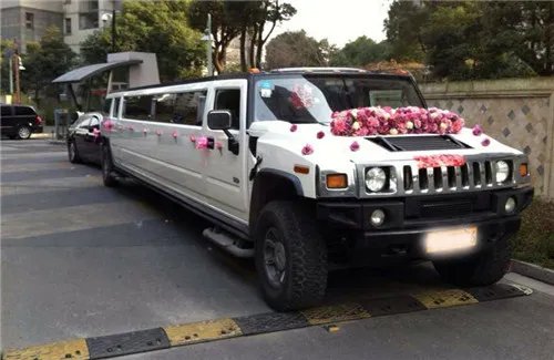 加长悍马婚车报价 婚车租赁注意事项