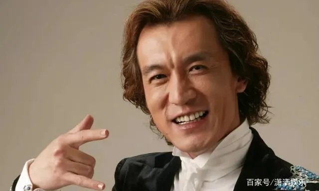 继李咏因病离世后，又一位主持人因病“消失”于荧幕。他是谁？