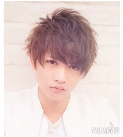 男生单剪短发发型图片男生也可以萌萌哒