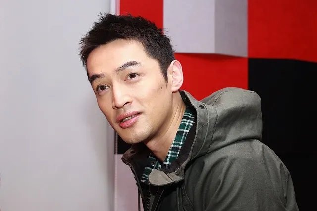 “仙剑留守儿童”胡歌在唐嫣婚礼献唱,胡歌为什么不结婚?