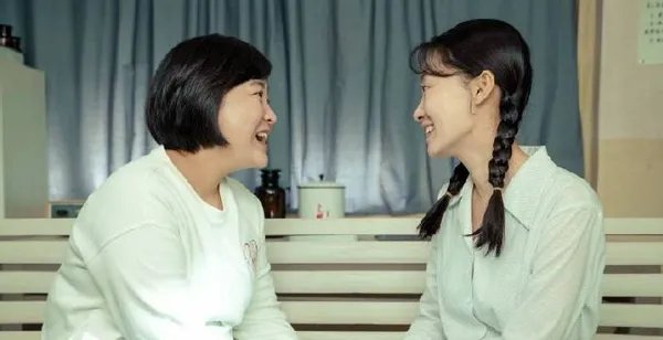 袁姗姗情商低再添实锤，造谣张小斐打呼噜，怪不得红不了，你怎么看？