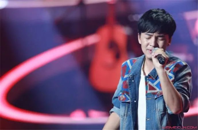 旦增尼玛结婚照老婆 仅仅只是谣言吗