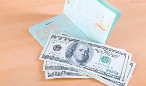 正在计划环球游,如何兑换外币最省钱?