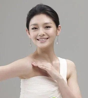 大s婆婆罕见晒出全家福，大s和自己的婆婆之前相处得如何？