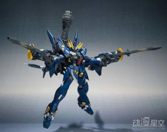《超级机器人大战30》凶鸟30模型 全武装破坏力爆表