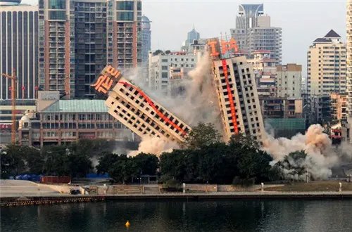 楼房多少年后必须拆除