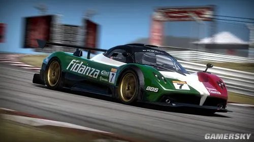 《极品飞车13：变速》完整破解版下载放出