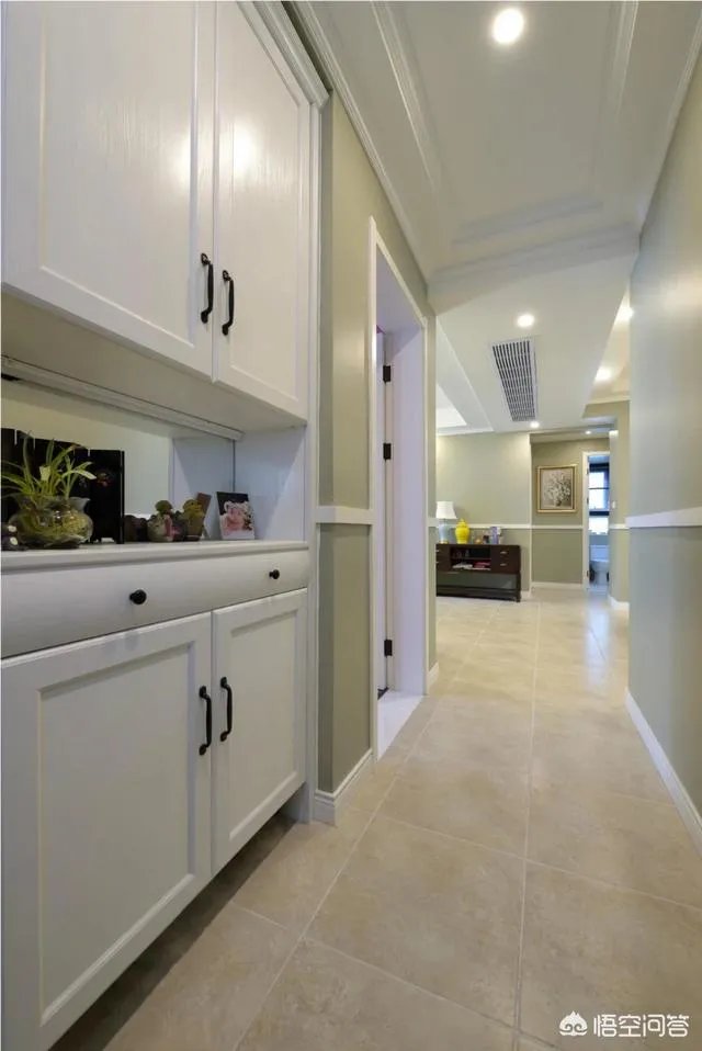 现代简约风格软装饰品有什么搭配技巧？