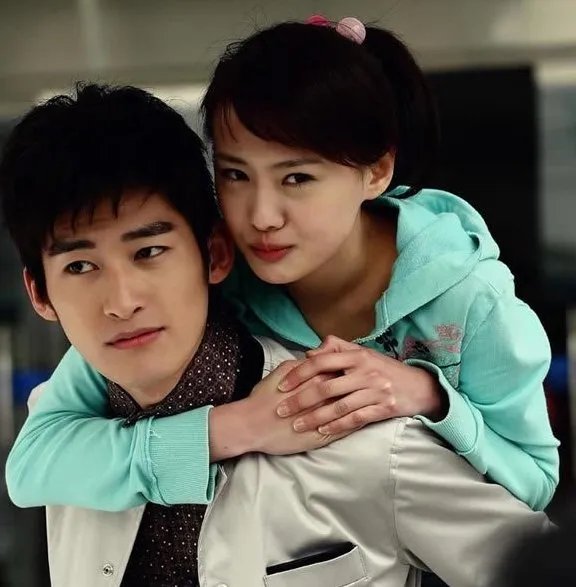 郑爽和张翰为什么分手？