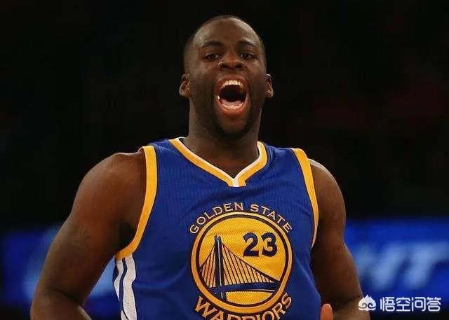 格林在和独行侠的比赛关键时刻不敢投篮，你怎么看？