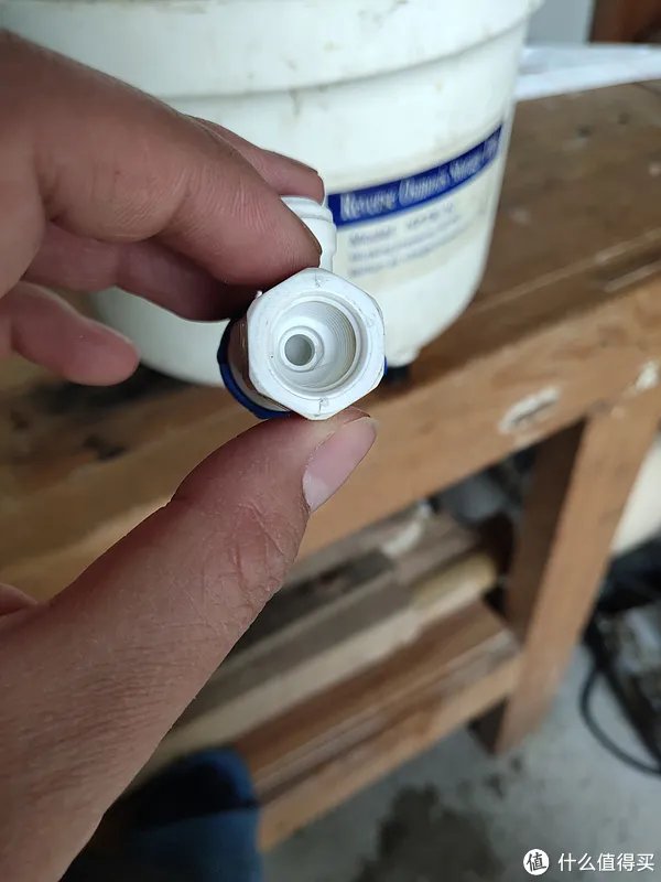 RO净水机到底选有桶还是无桶？拆解使用6年的压力桶给你结论