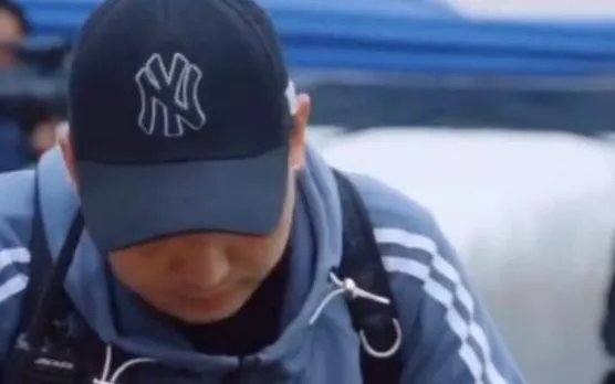 王永飞曾离开王宝强生活落魄，是如何走到导演这条路上的？