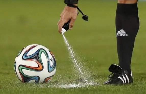 中超黑哨石祯禄，没有人能管吗