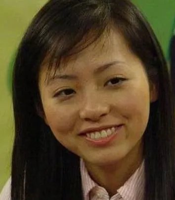 #维密大秀#张靓颖成第一个登上维密舞台的中国歌手，她的时尚品味如何？