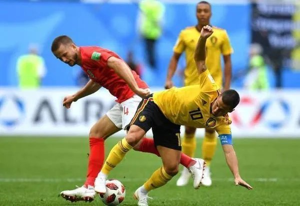 比利时和英格兰哪个胜率大