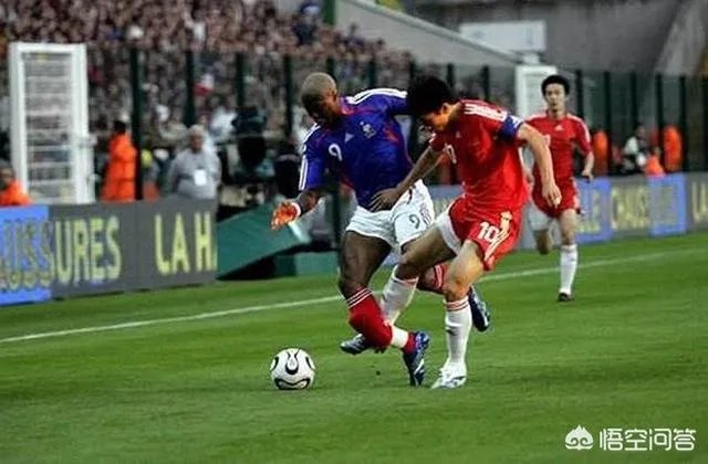 同样是致人腿断，郑智与孙兴慜有啥不一样？