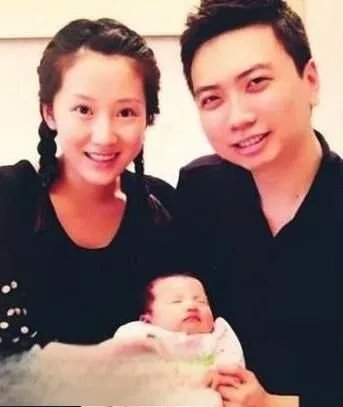 李念发文否认离婚传闻 李念和老公林和平感情现状如何