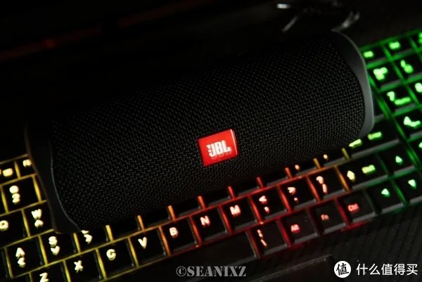 jbl蓝牙音箱怎么样