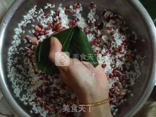 儿时的最爱--花生红豆粽子