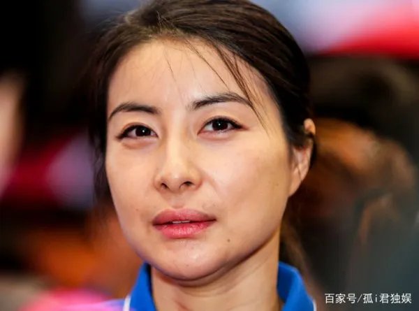 霍启刚是真豪门，但低调的郭晶晶更“壕气”！很少露面的她为何突然出现？