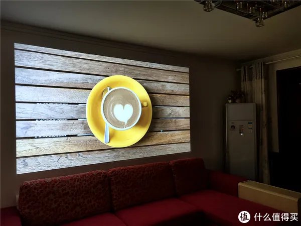 坚果G7评测：没时间带孩子去电影院？在家也能拥有影院级体验！