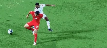 世预赛直播:国足vs阿曼，武磊抽射破门洛国富错失良机