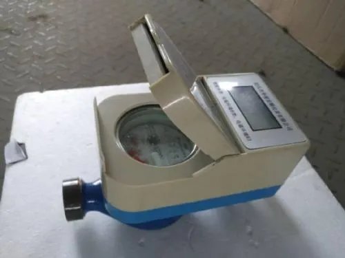 插卡式水表怎么看