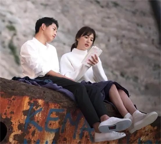 宋慧乔宋仲基公开婚讯，乔妹是恨嫁了吗？