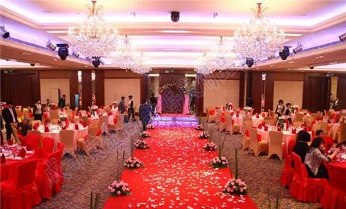 婚礼会场布置图片 2017婚礼现场布置图片大全