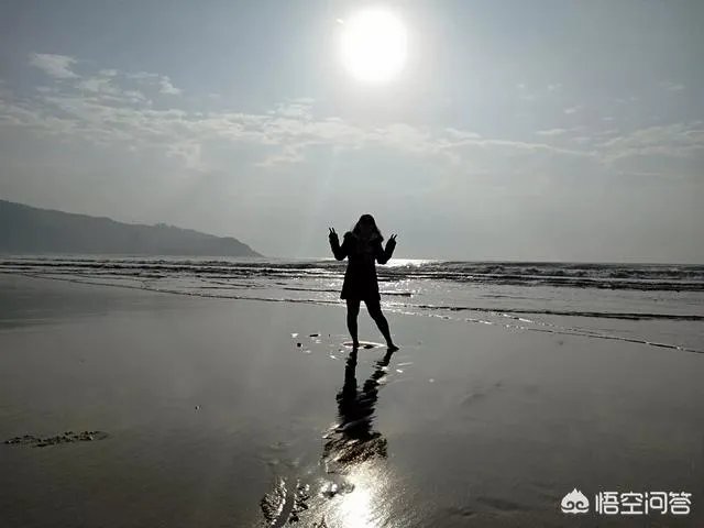 闺蜜和男朋友有暧昧该怎么办？