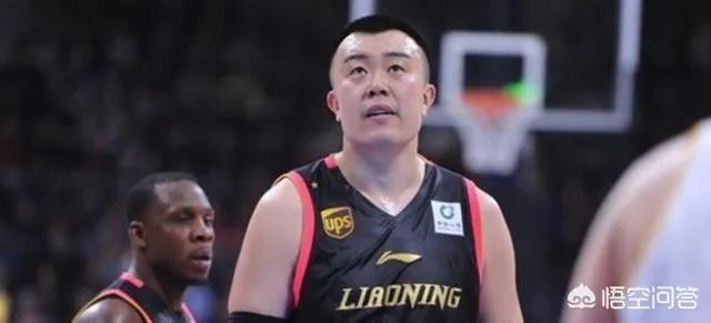 CBA联赛第42轮：辽宁衡润vs浙江广厦，韩德君手部受伤疑似骨折，总决赛怎么办？