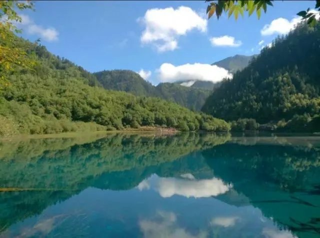 九寨沟地震过后又形成新的景点，你还会去吗？