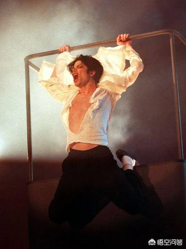 迈克尔·杰克逊的舞蹈为什么可以成为经典？