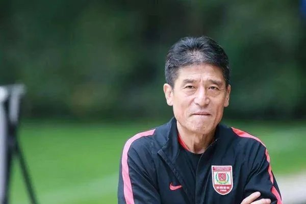 执教国足8年的外教李章洙,为什么如今没球队签约了?