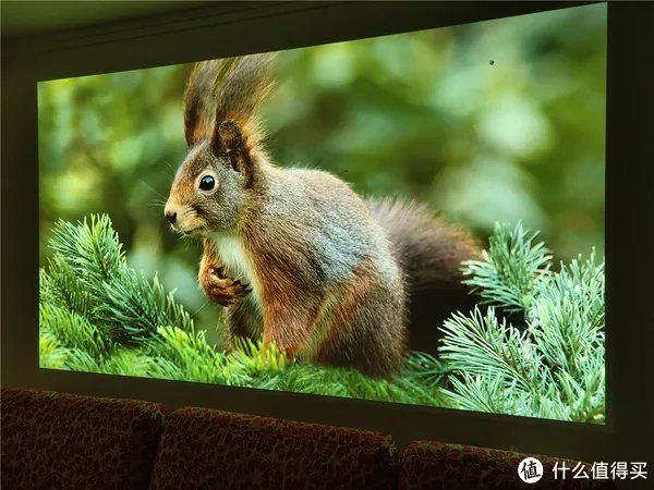 坚果G7评测：没时间带孩子去电影院？在家也能拥有影院级体验！