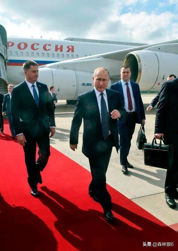 无畏普京，专机盲降比什凯克，这是拿自己的性命作赌注吗？俄罗斯人民会答应吗？