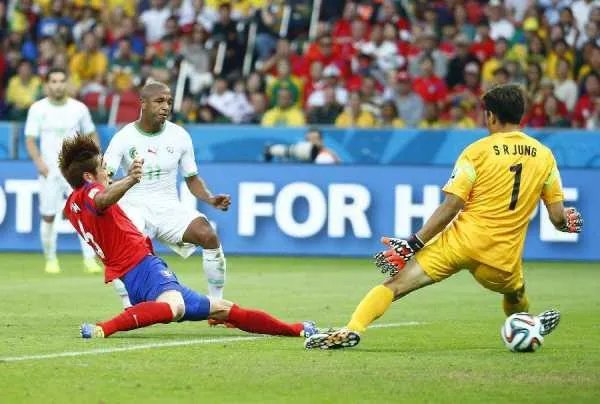 2018年 7月 1号世界杯哪两个球队比赛