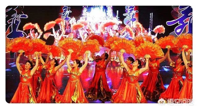 喜欢跳广场舞的朋友，大家谈谈跳广场舞，开心和舞姿哪个更重要？