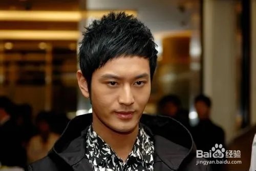 黄晓明发型短发怎么剪