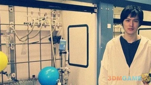 北大前校草网络爆火 叶钦达被侃像“宏迪之子”