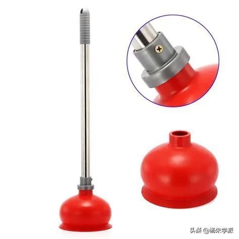 王者荣耀赵云皮肤对比，嘻哈天王60分，引擎之心90分，网友给白执事200分！你觉得呢？