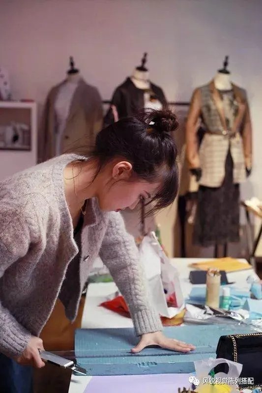 哪些品牌的职业装新颖时尚?