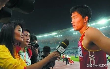 重要的田径比赛央5的记者是不是都是让冬日娜去?从专业的角度看,她的业务水平怎么样?