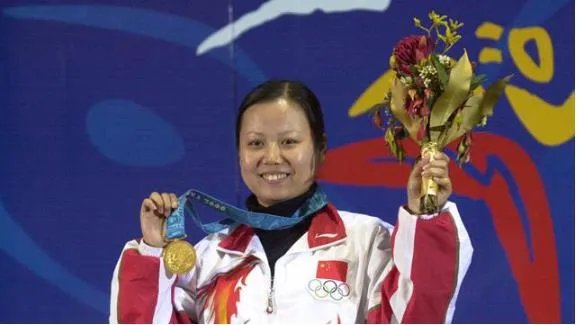 历届奥运会中国第一金获得者是谁？