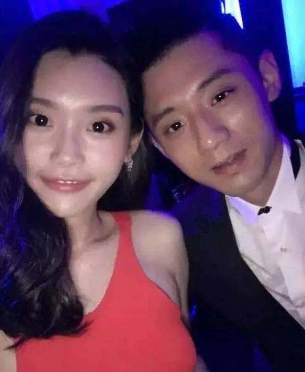 奚梦瑶产后逛街被拍状态良好，豪门的生活有多滋润？