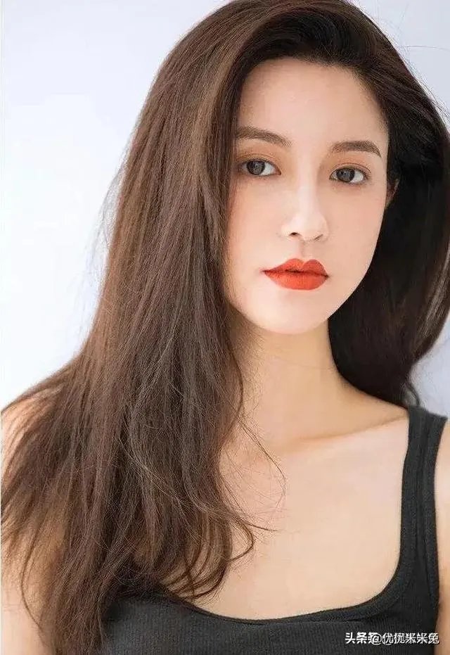 你觉得蒋凡总裁夫人和张大奕谁漂亮？为什么？